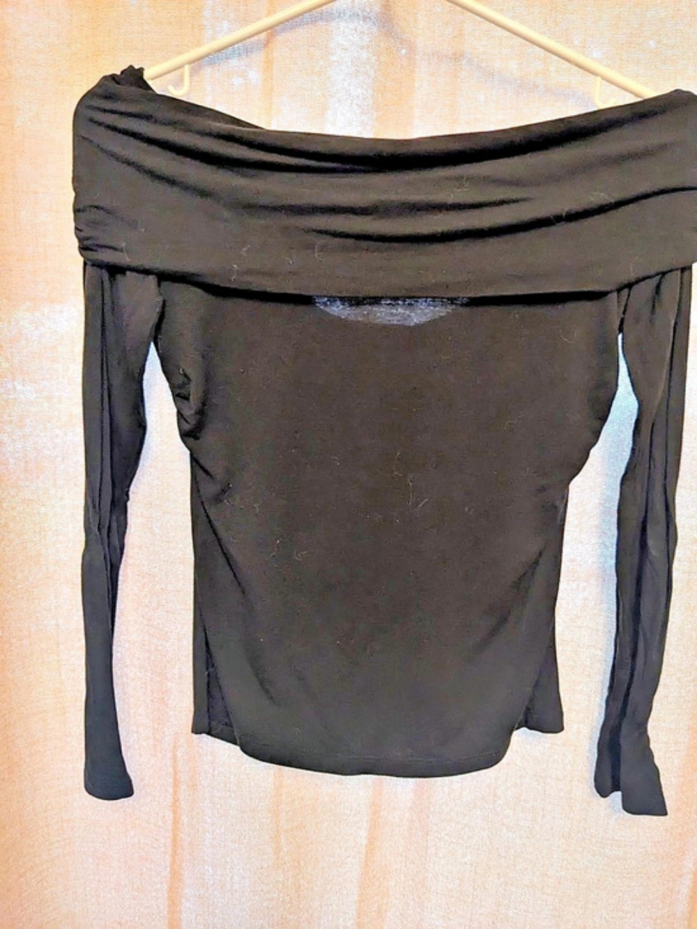 George Off-Shoulder Black // Size Small // Like New
